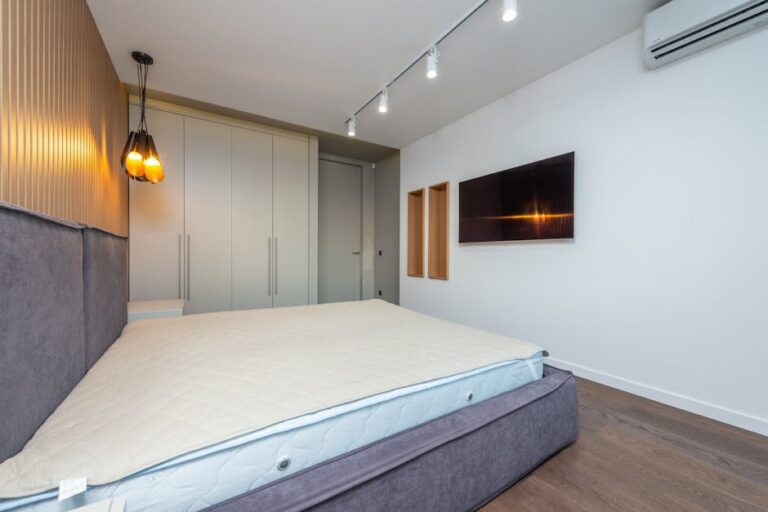 bedroom noise insulation tips